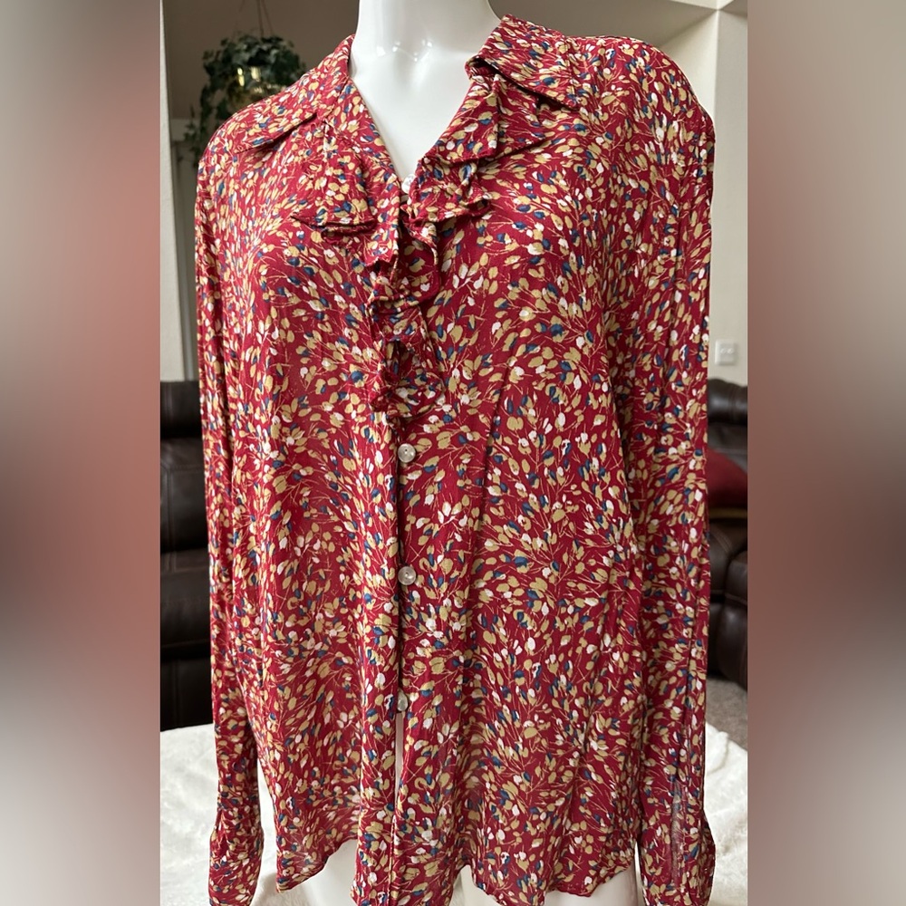 Liz Claiborne, Lizwear long sleeve blouses